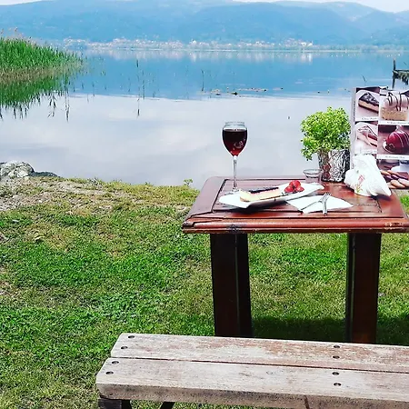 ベッド・アンド・ブレックファスト Osso Garden Bungalow