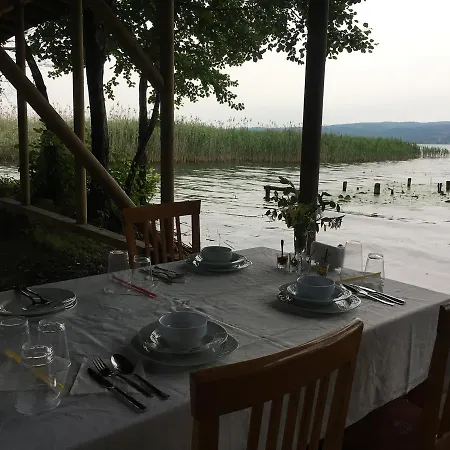 ベッド・アンド・ブレックファスト Osso Garden Bungalow サパンジャ